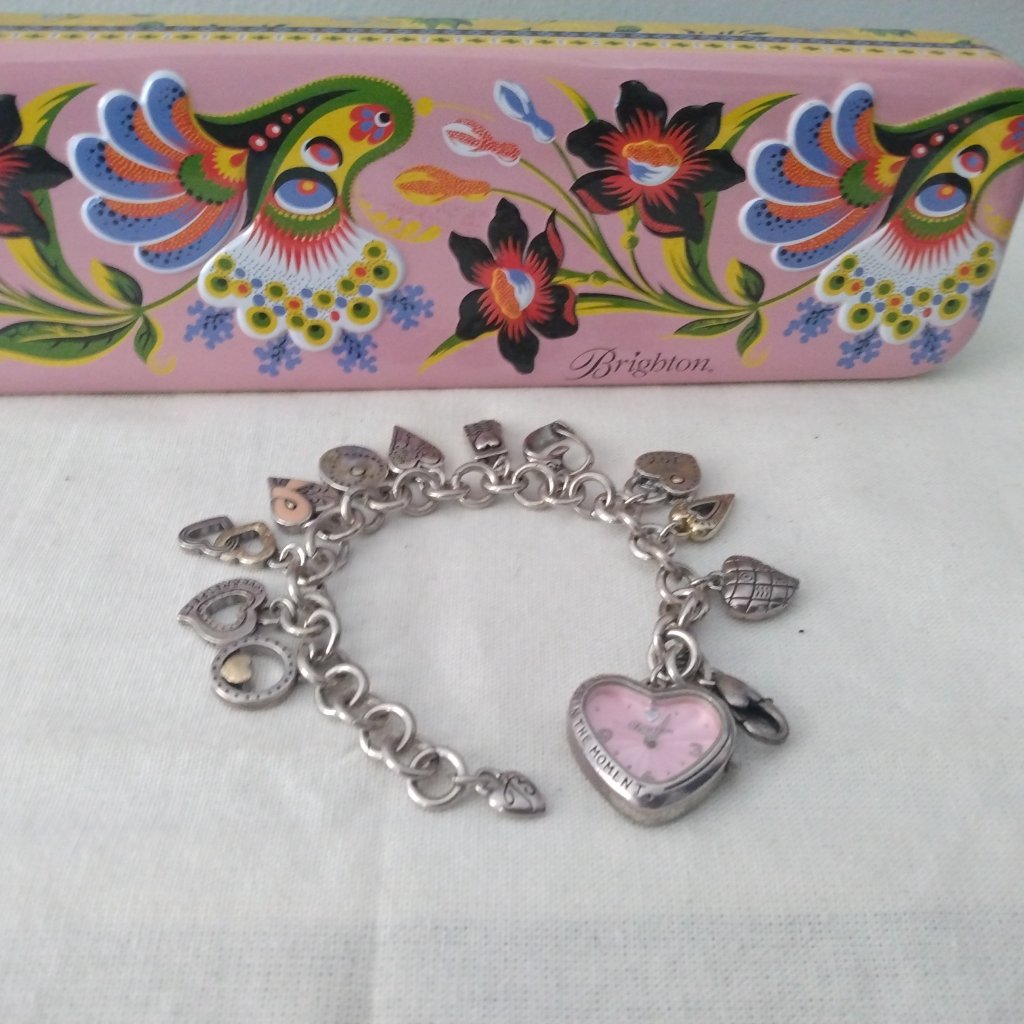 Brighton Power Of Pink Heart Shaped Watch With 11 Charms Tin 75$